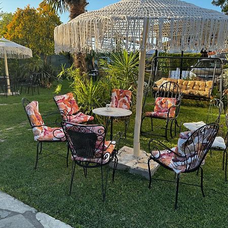 Villa Vaso With Jacuzzi Epanomi Bagian luar foto