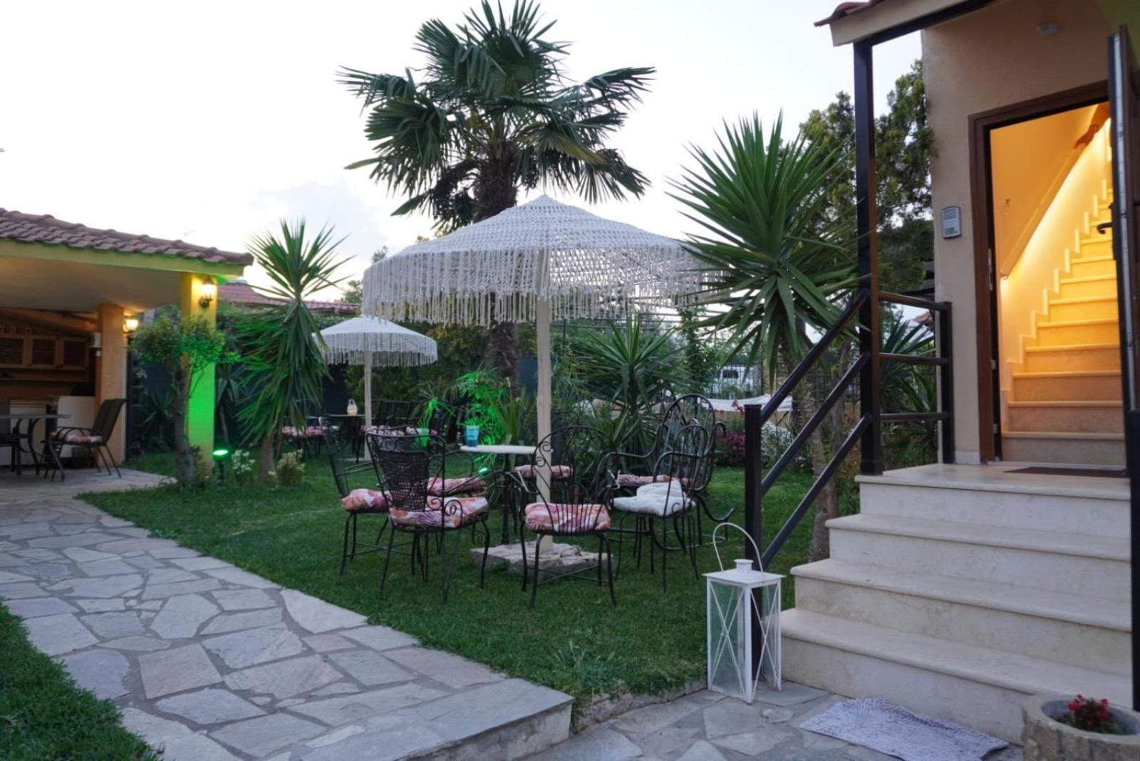 Villa Vaso With Jacuzzi Epanomi Bagian luar foto